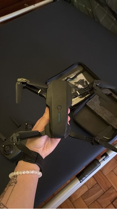 Vendo drone completamnete novo