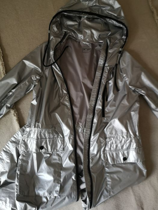 4F kurtka płaszcz wiatrówka przeciwdeszczowa srebrna 34/XS