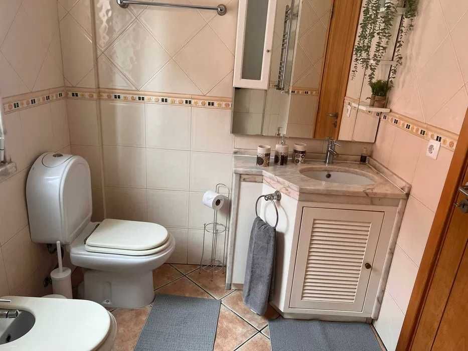 Quarto p/ CASAL ( ou 2 px ) Região Cascais | Despesas incluídas