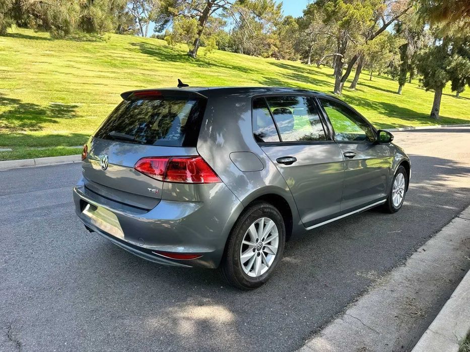 Volkswagen Golf      2015