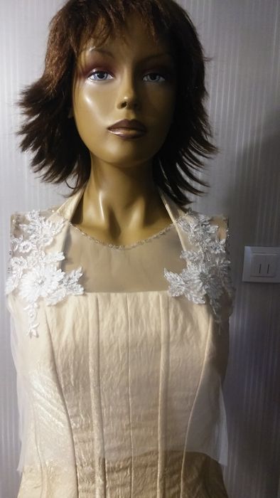 bolerko ślubne białe