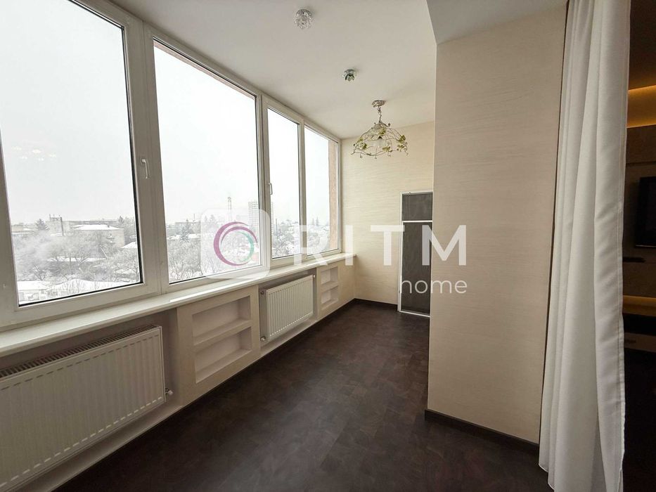 Оренда 2-кімнатна квартира з дизайнерським ремонтом + власний гараж