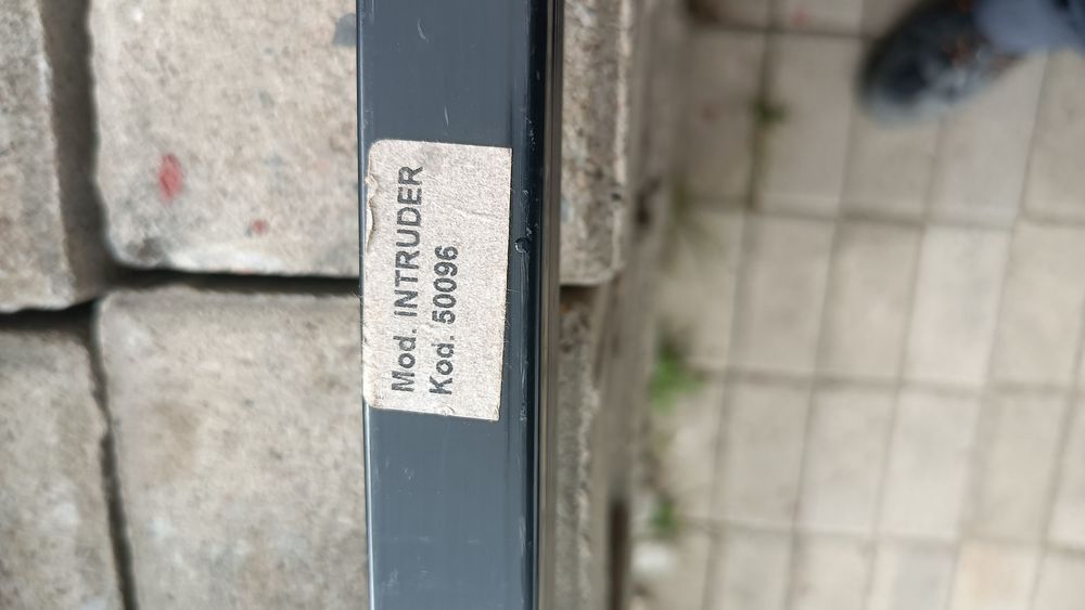 Belki dachowe na relingi otwarte