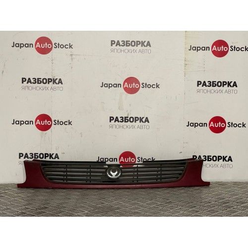 Решётка радиаторная Mazda 323 BA седан, год 1994-1997