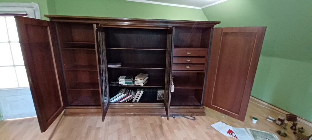 Sprzedam meble antyki Gabinet biurko dwustronne i bibliotekę drewniane