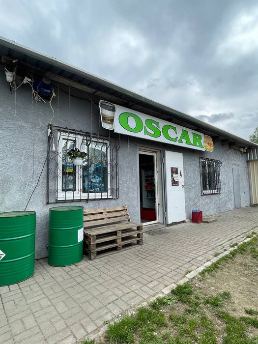 Продам діючий бізнес. Кафе ( фаст-фуд) Oscar з  літнім майданчиком та