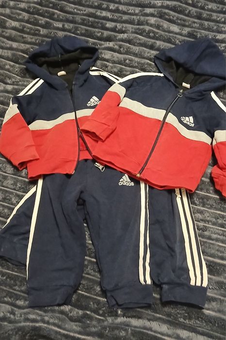 Спортивні костюми для  двійні,  близнюків