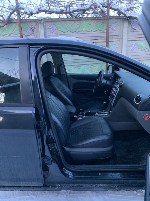 Продам Форд фокус туррбо дизель 2.0 автомат 2010