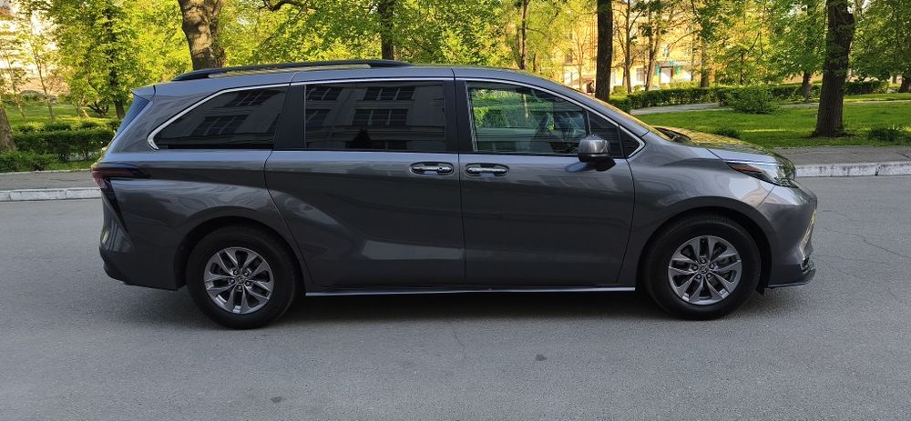 Toyota Sienna 2023