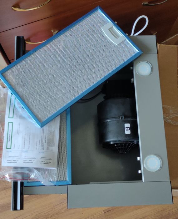 Вытяжка VENTOLUX GARDA 50 XBG (750) SMD LED нова