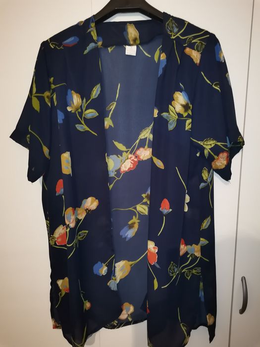 Túnica com padrão floral (Tamanho 46)