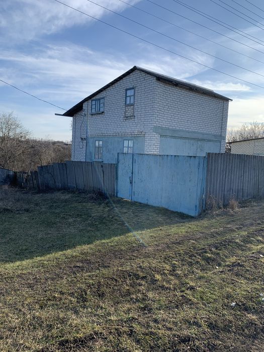 Продаеться будинок с Крисине