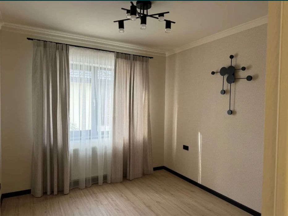 Продаж чудового дуплексу з ремонтом в Минаї