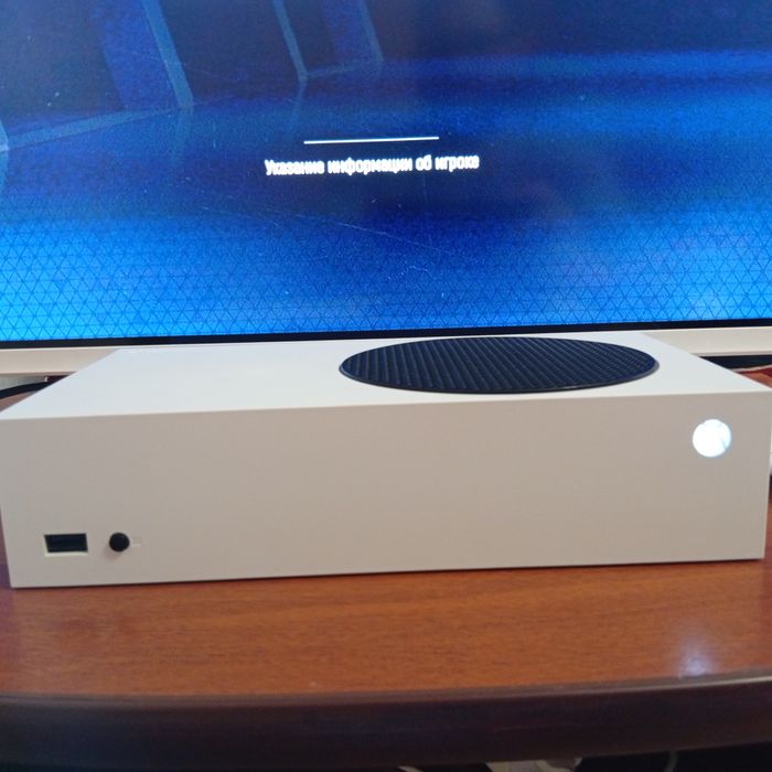 Xbox series's  продам  .