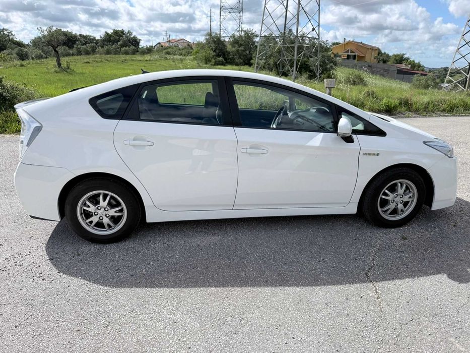 Toyota Prius Gen 3 1.8 Híbrido Automático