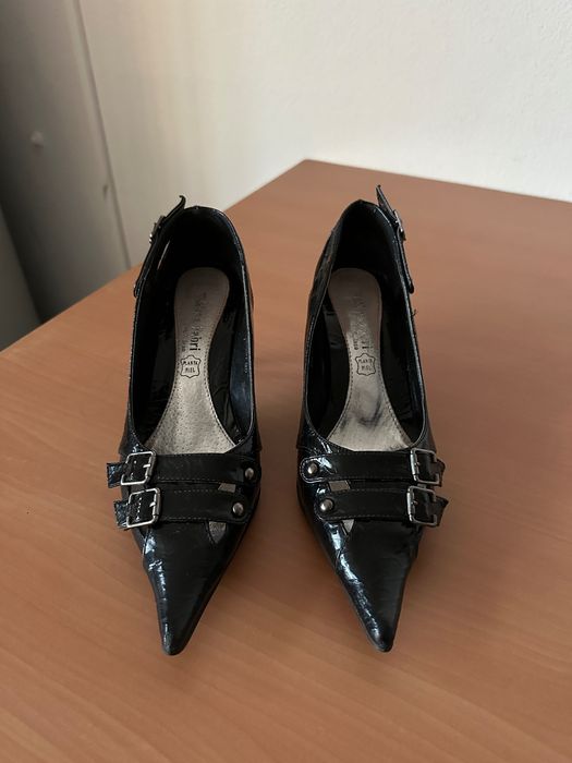 Sapatos Pretos Verniz Nº 37