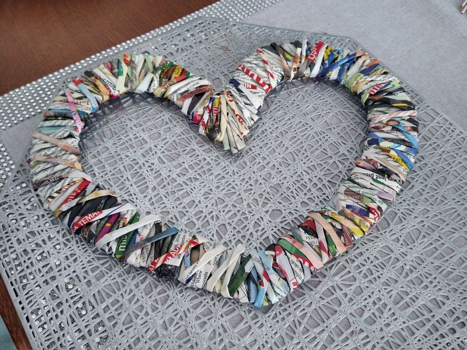 Sprzedam wianeki z wikliny papierowej i serce