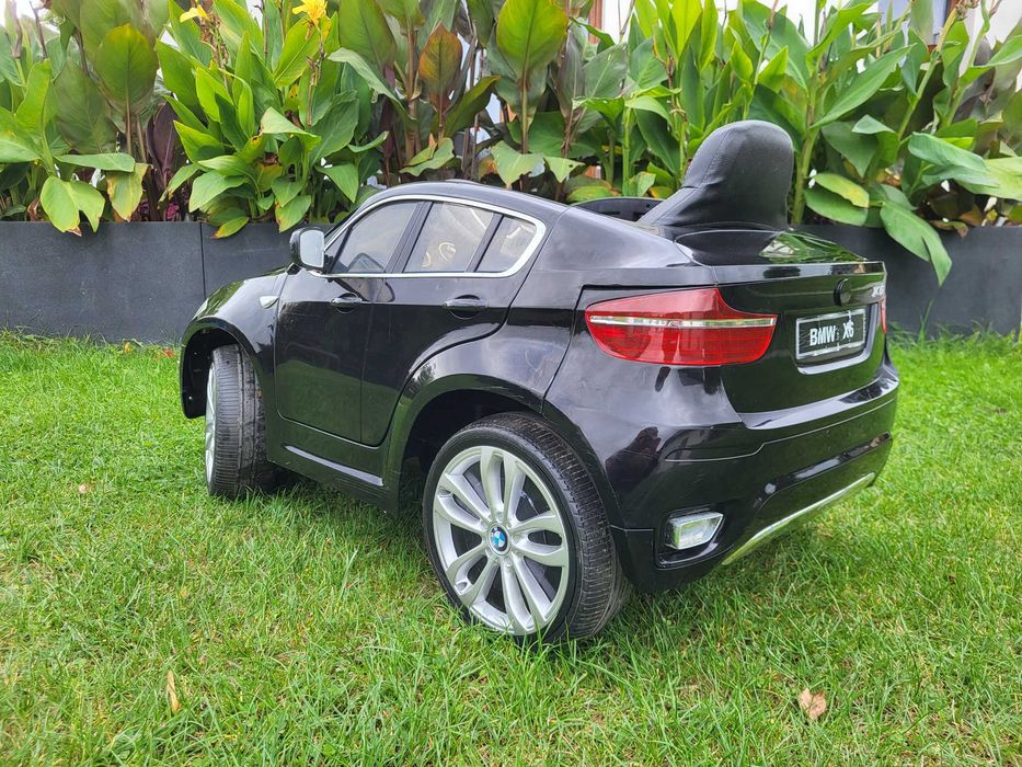 Auto BMW X6 na akumulatory