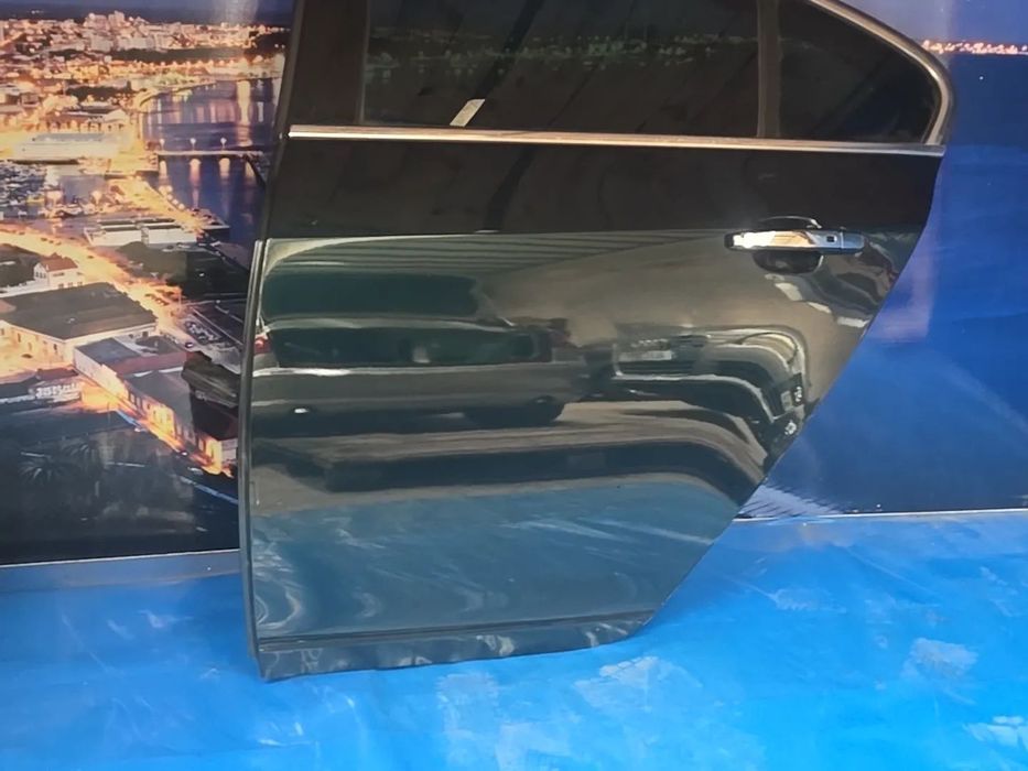Porta traseira esquerda para opel insignia  Hatchback 2010+ EPC