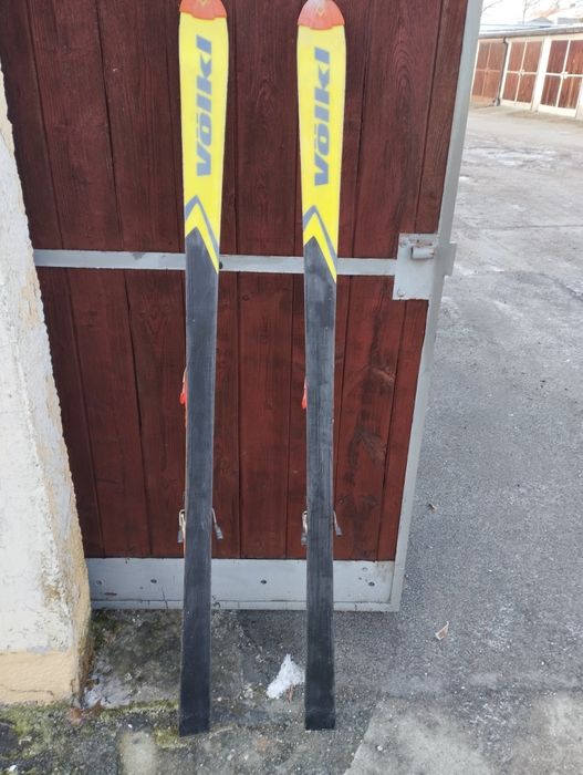 Sprzedam narty z butami