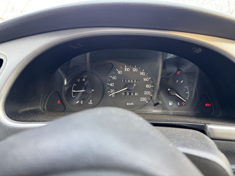 Продам Daewoo sens 1.3  2011
