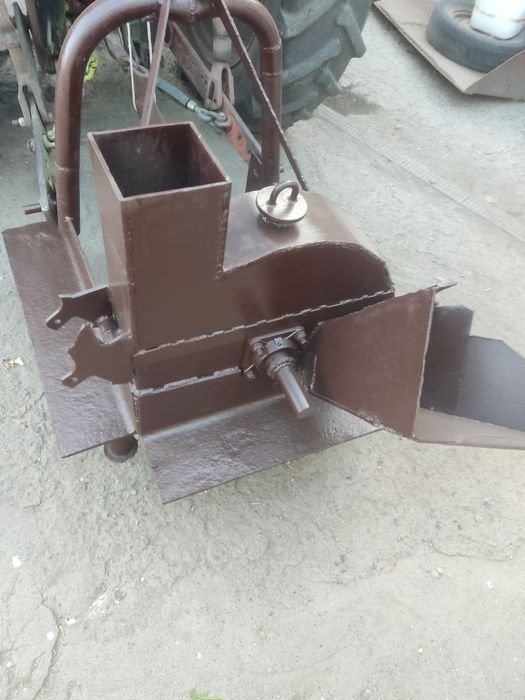 Щіпоріз навісний