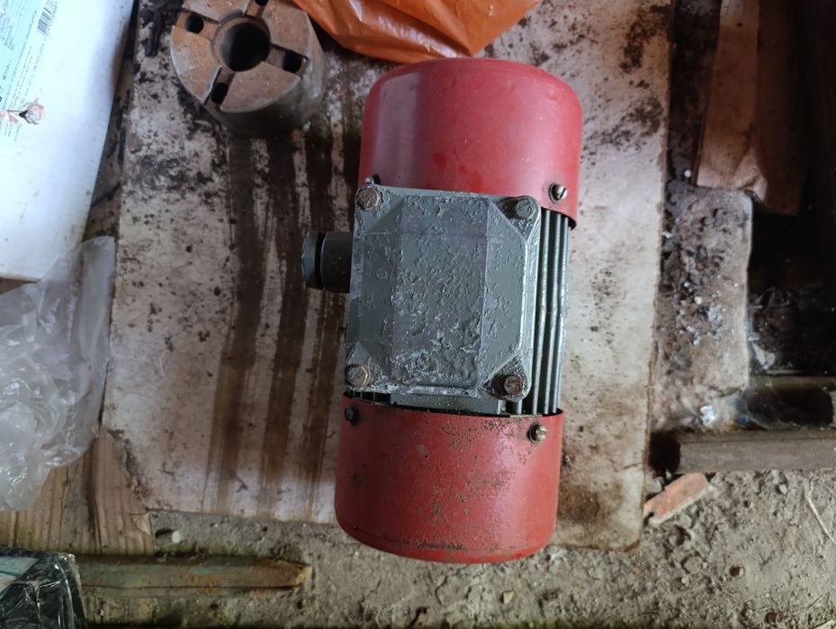 Продам виброэлектро двигатель