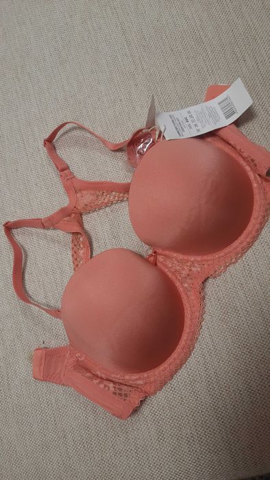 Бюстгалтер с двумя видами брителек Dorina