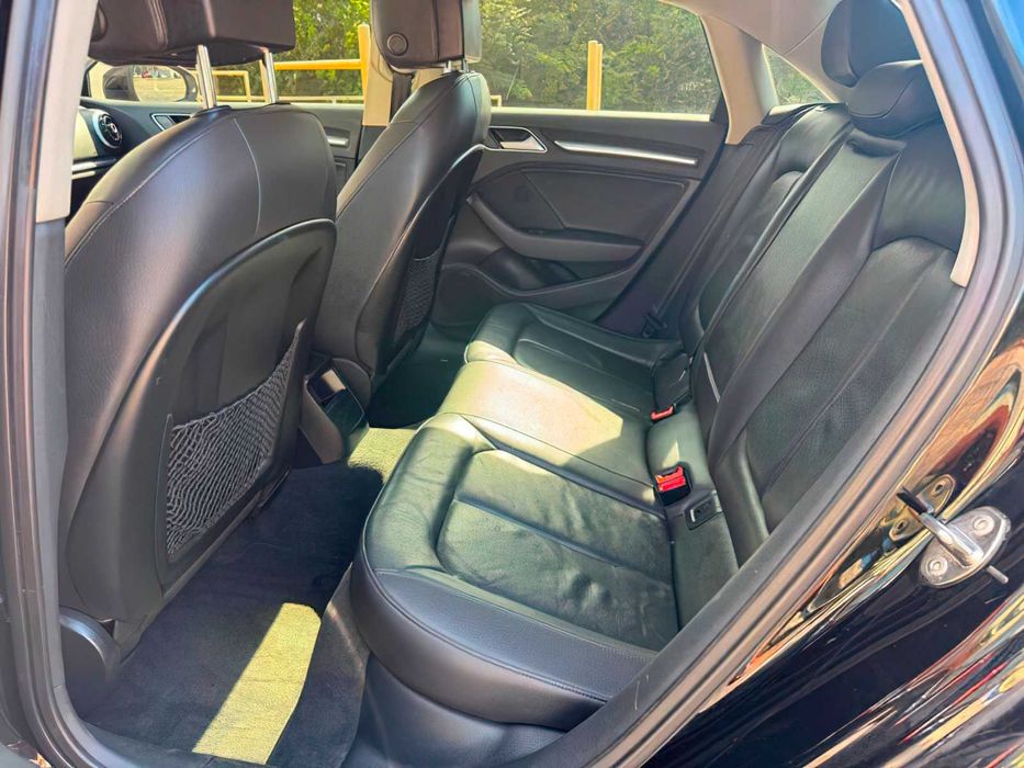 Audi A3 Premium      2015