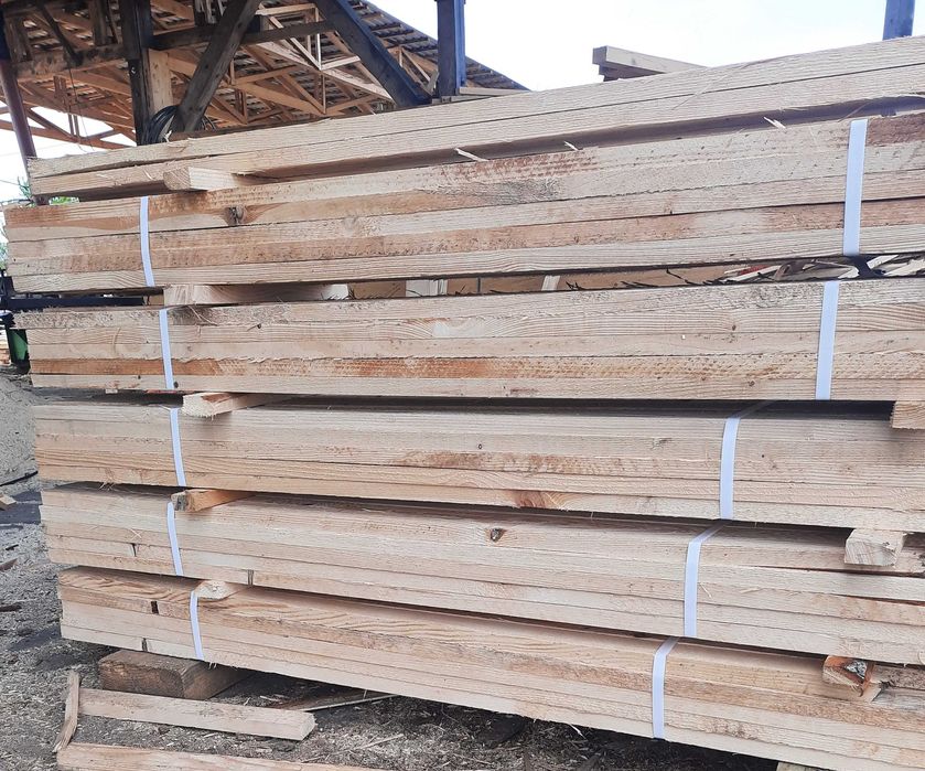 więźba dachowa, deski, pellet