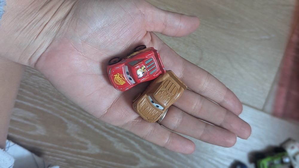 Автовоз із машинками Тачки 3