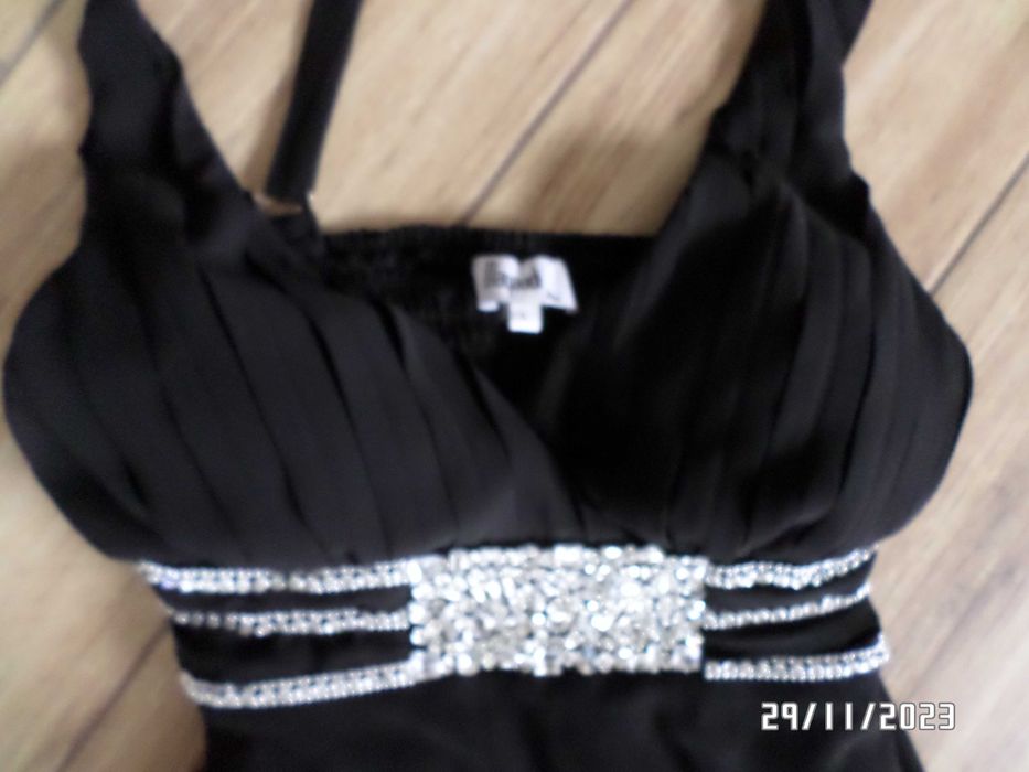 śliczna firmowa sukienka czarna-38-M/L
