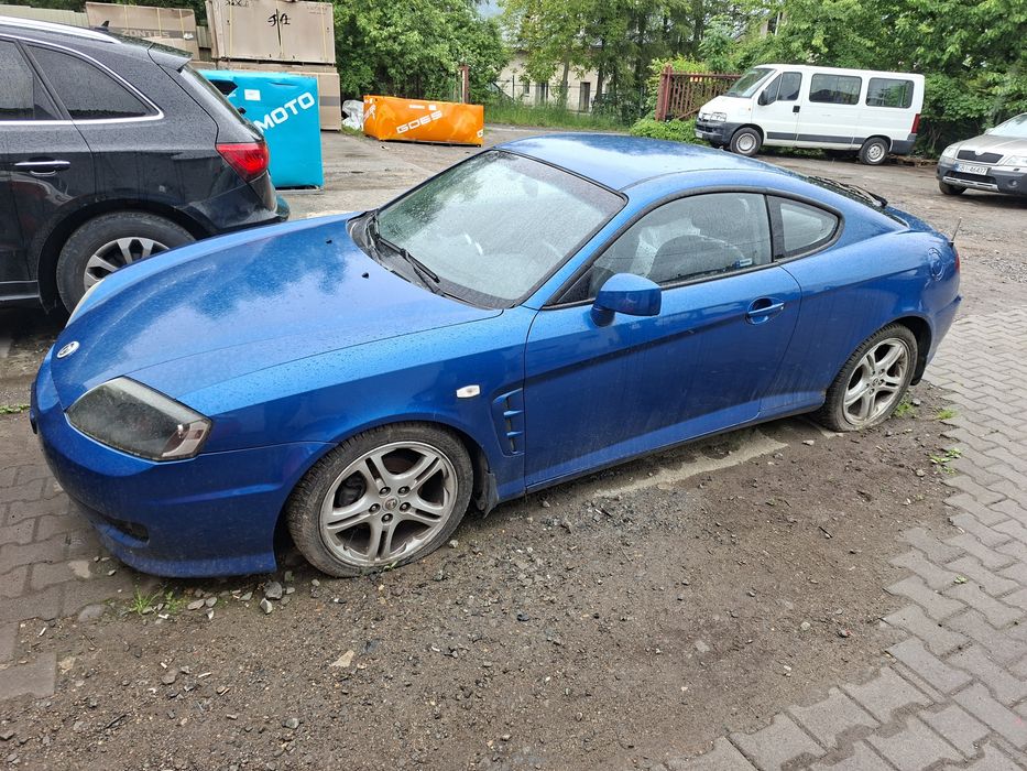 Hyundai  Coupe   tiburion 2.7 v6 benzyna  cały na czesci