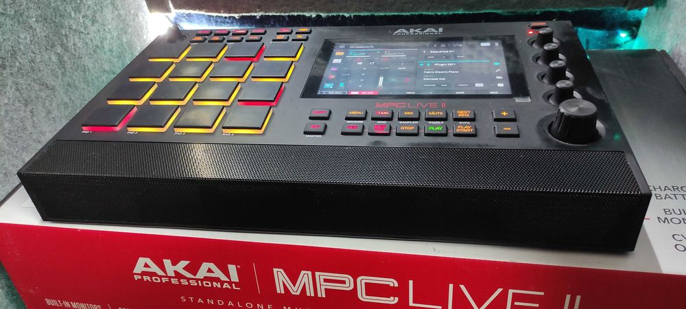 Dla Ciebie wszystko - akai mpc live - w kategorii Instrumenty