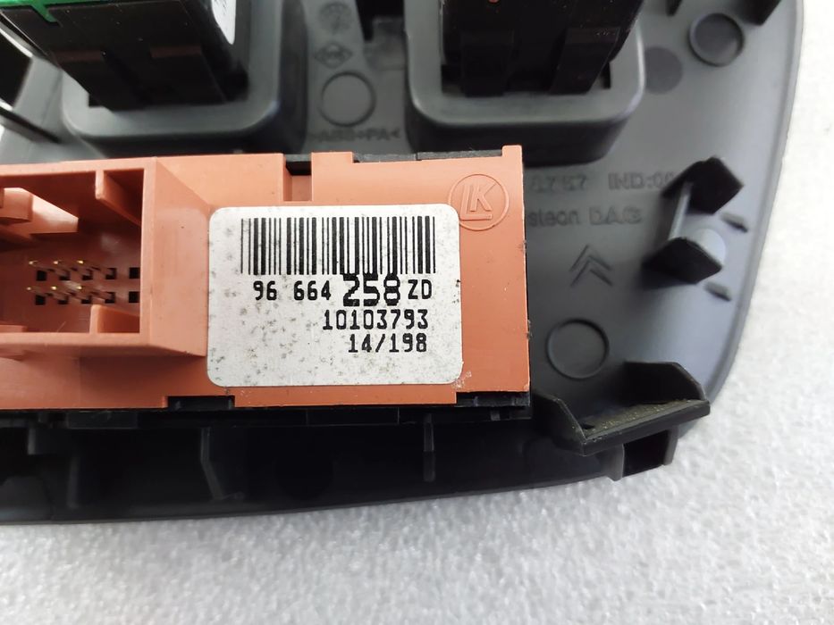 Comando / botão / interruptor multifunções CITROËN DS4 (NX_)