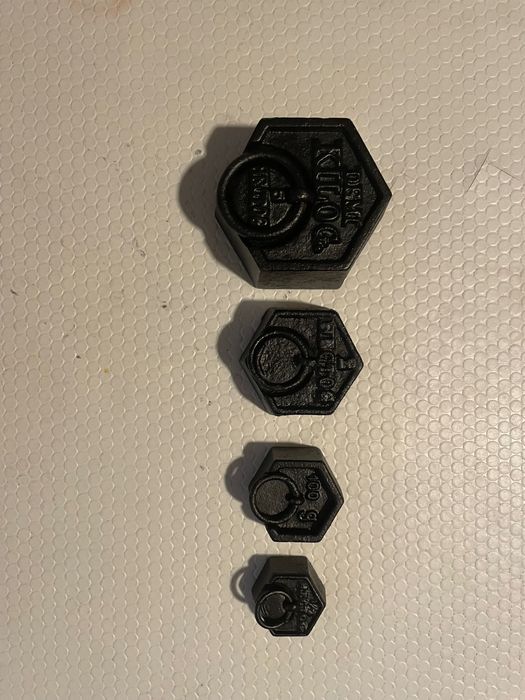 Balança em ferro fundido