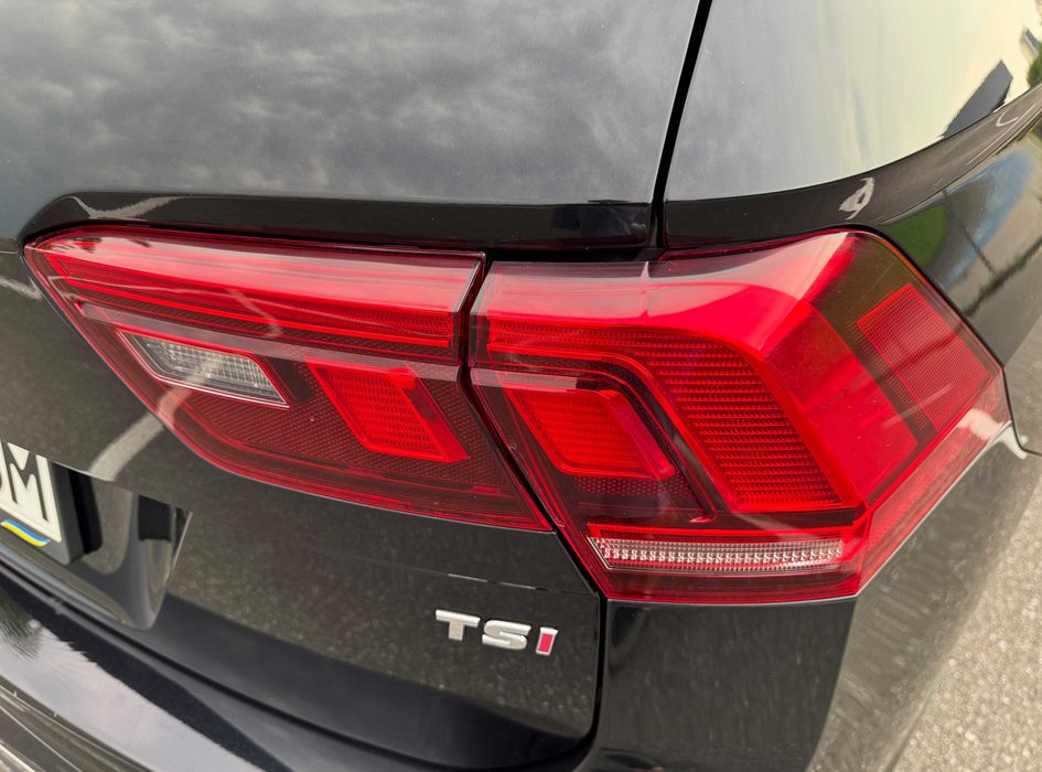 Volkswagen Tiguan 2018 2.0 чудовий стан