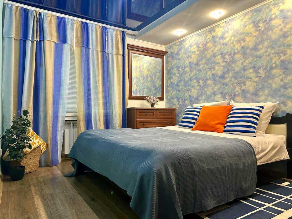 Відмінний напівЛЮКС.Квартира подобово,погодинно.Центр.Посуточно