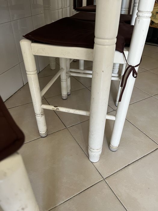 Mesa de cozinha extensivel c/ 4 cadeiras
