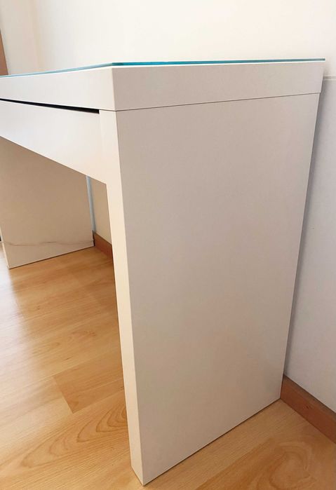 Móvel com gaveta IKEA