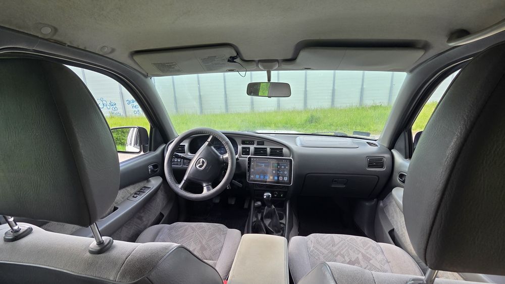 Mazda B2500 2005r