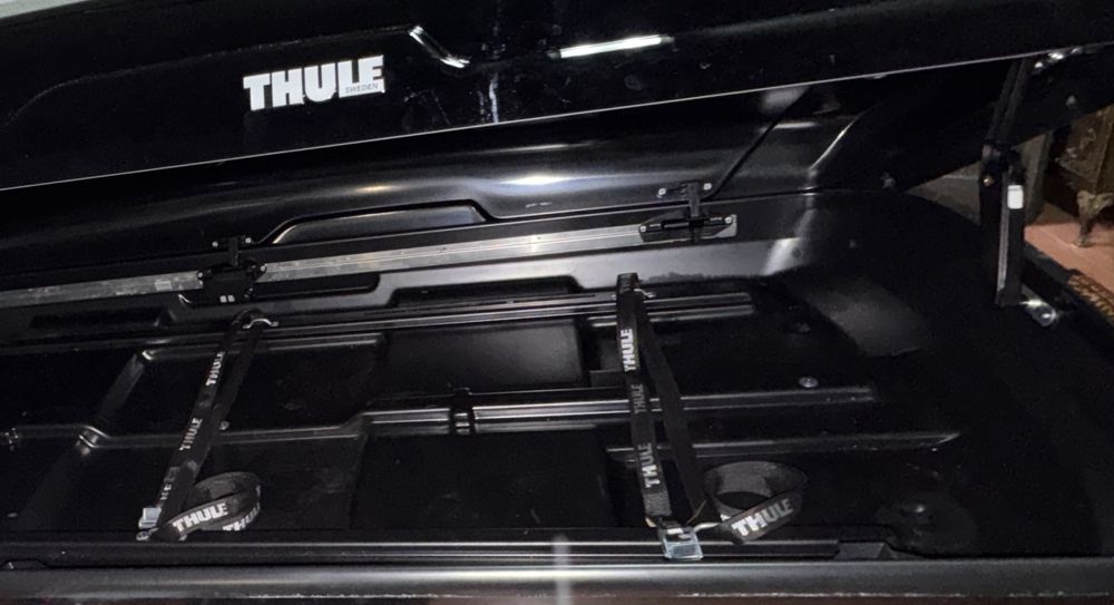 Caixa de tejalilho Thule Flow 606 400L