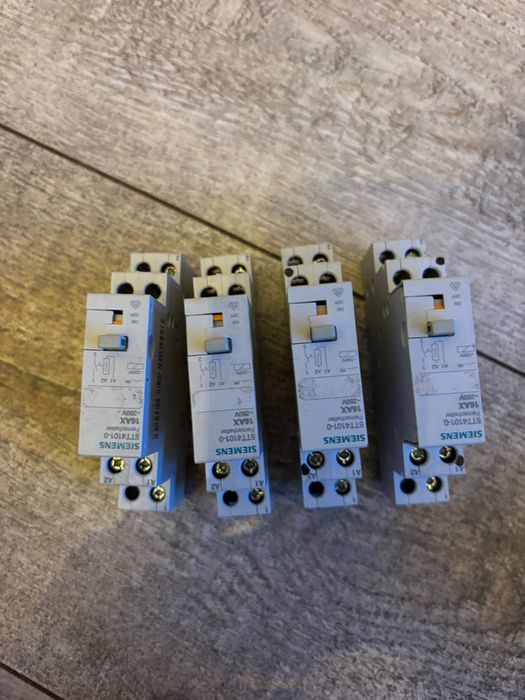 Siemens 5TT4101-4 remote switch 3S AC230V 16A Anst