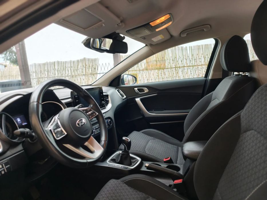 Kia Ceed Niski przebieg, idealny stan, na gwarancji z salonu, 100% serwis w ASO