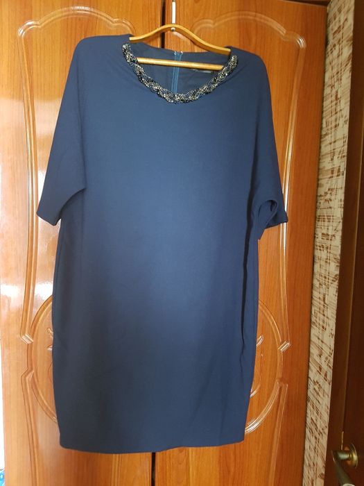 Продам новое платье