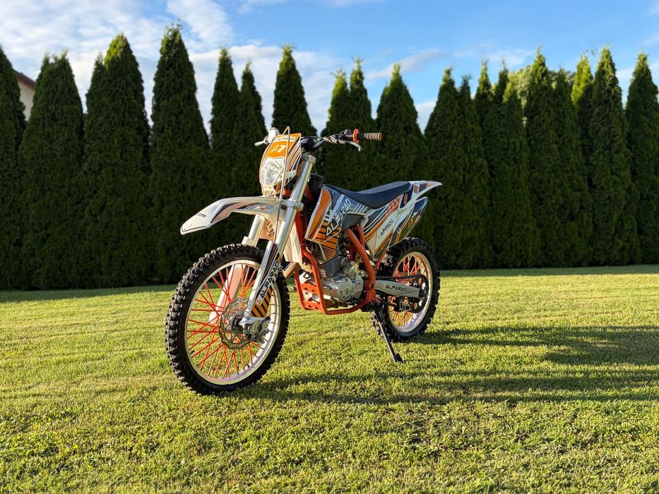 Cross Alfarad 250