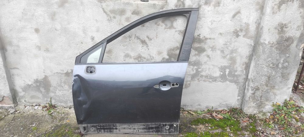 Двері водійські: передня ліва та права, капот Рено Сценік 3 09-16