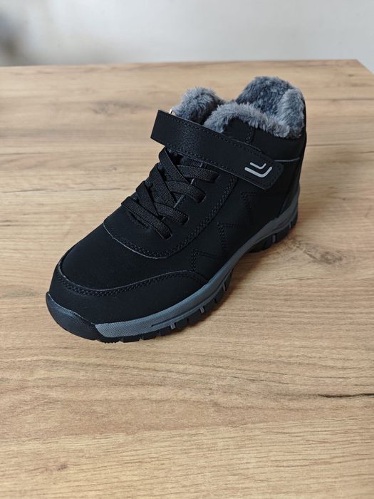 Nowe buty zimowe, ocieplane, czarne, unisex, w góry, rzepy, futerko, Trekkingowe
