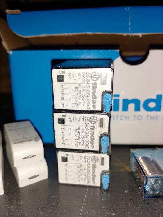 Fender przekaźniki Nowe 12v 24v 230