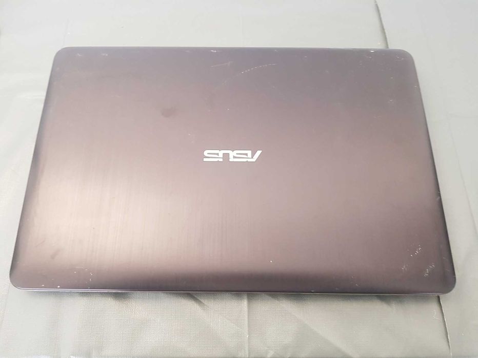 Vários modelos de portáteis para vendas de peças